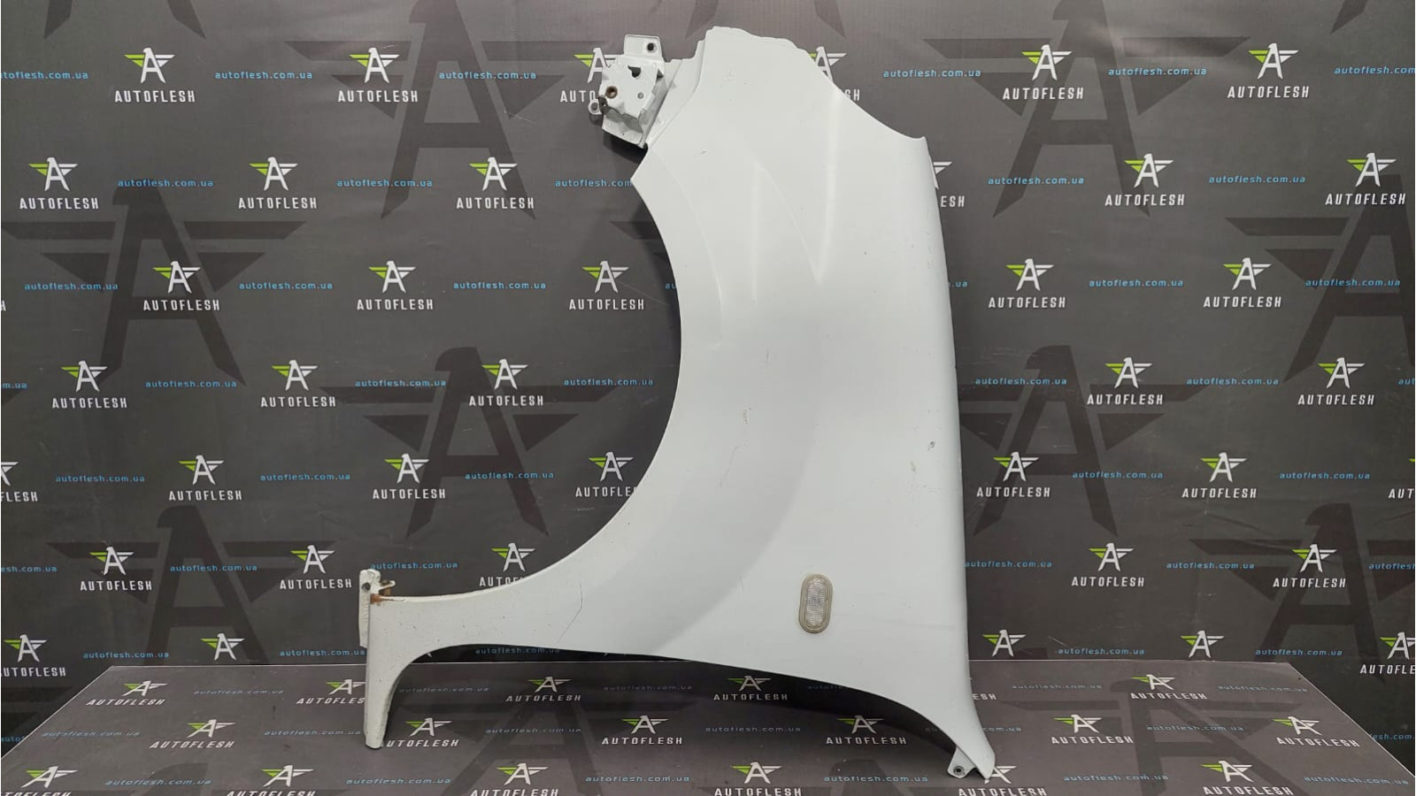 Крыло переднее левое 7751718631 Renault Kangoo рено кенго бу